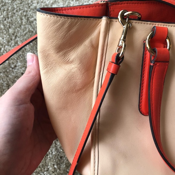 Coach mini Crosby carryall two-tone colorblock in Light gold/Apricot/Coral - Picture 6 of 8